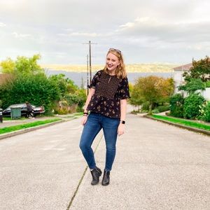 Meet your Posher, Samantha